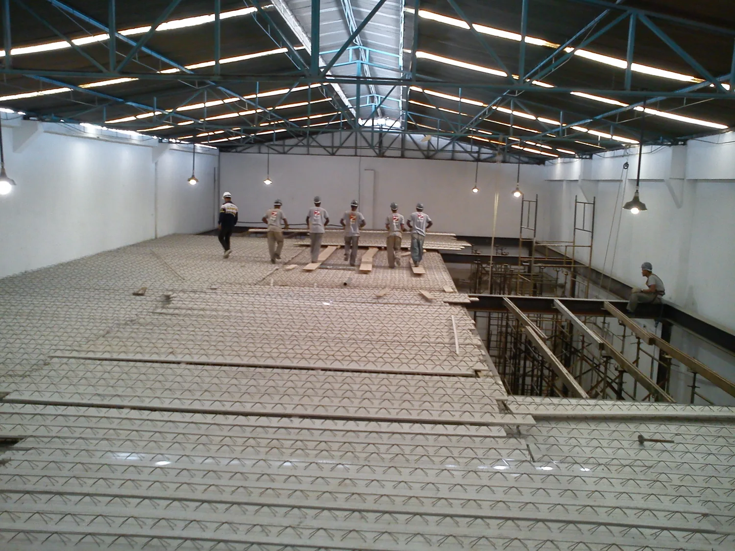 Equipe em obra da Razo Engenharia