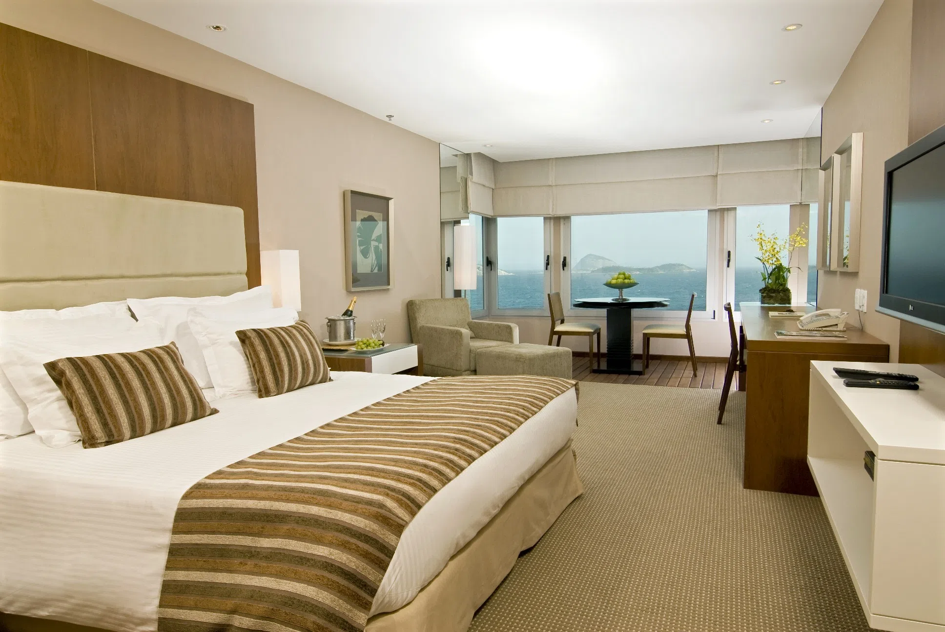 Caesar Park Hotel